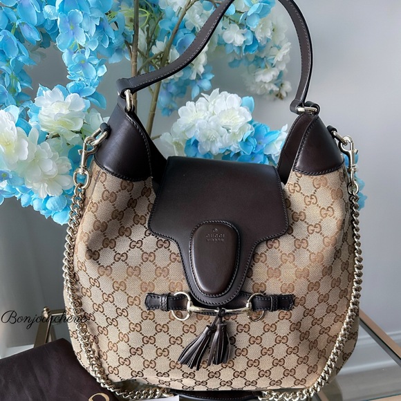 Authentic Gucci Signature Brown and Cream Shoulder Bag - Picture 3 of 12